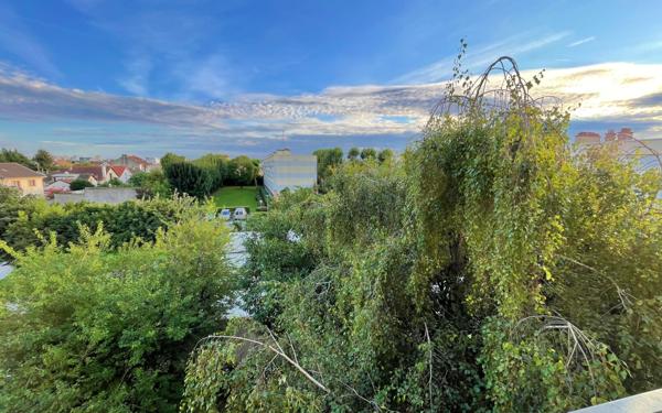 Appartement à vendre    1 pièce • 24,63 m2 Bondy