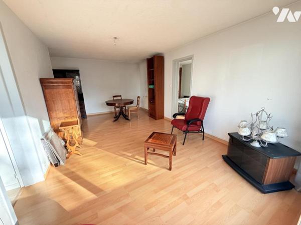 A VENDRE 56 VANNES PALAIS DES ARTS T2 41m² env.  cave et Parking