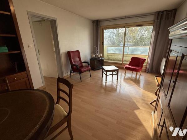 A VENDRE 56 VANNES PALAIS DES ARTS T2 41m² env.  cave et Parking