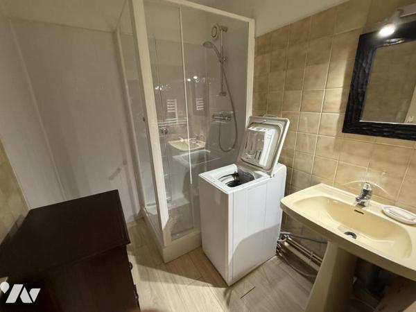 A VENDRE 56 VANNES PALAIS DES ARTS T2 41m² env.  cave et Parking