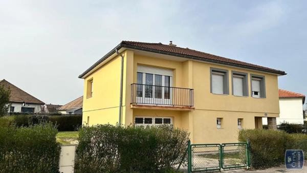 Maison à vendre 7 pièces 150m² Châtenoy-le-Royal (71880)