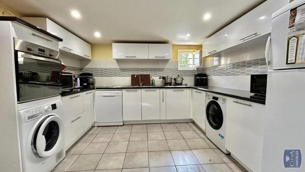 Maison à vendre 7 pièces 150m² Châtenoy-le-Royal (71880)