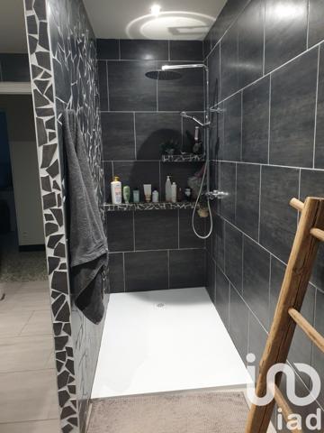 Maison 6 pièces de 175 m² à Eyrein (19800)