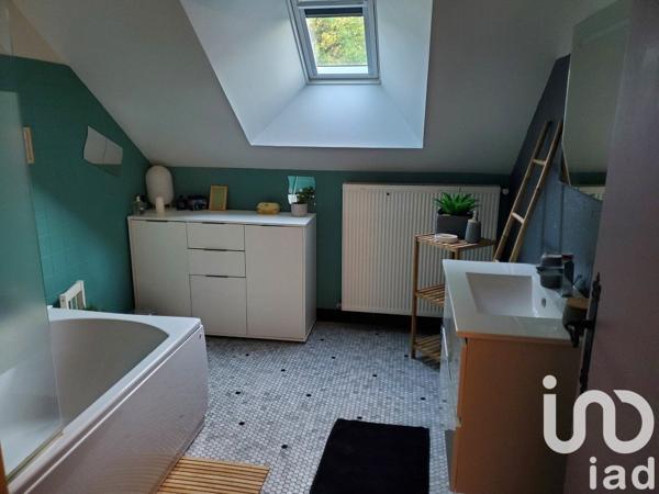 Maison 6 pièces de 175 m² à Eyrein (19800)