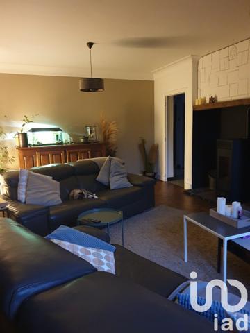 Maison 6 pièces de 175 m² à Eyrein (19800)