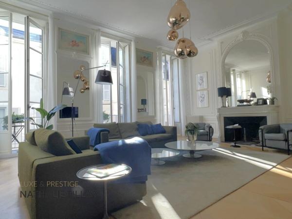 Orleans HYPER CENTRE, appartement somptueux de 175 m² à vendre, dans hotel particulier,