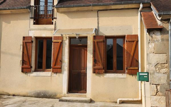 Maison à louer    2 pièces • 45 m2 Herry