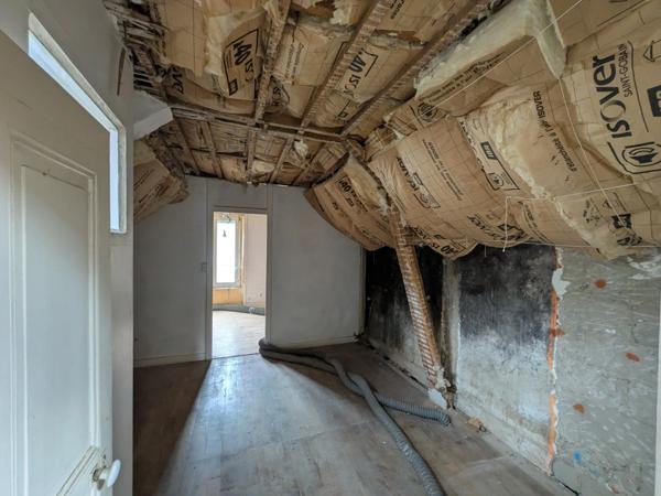 GUEMENE SUR SCORFF IMMEUBLE DE 230M² ENVIRON SUR 3 NIVEAUX AVEC JARDIN