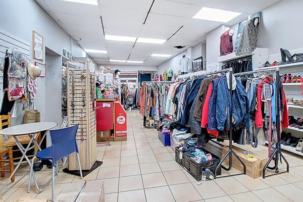 À VENDRE EN EXCLUSIVITÉ à DRAGUIGNAN - Local commercial 220 m²