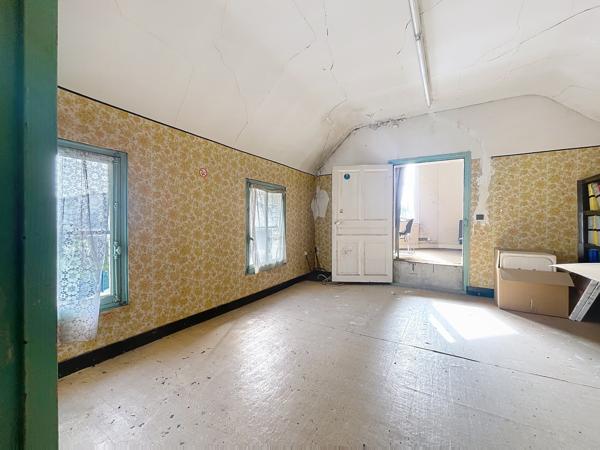 Maison
         7 pièces
        - 190 m² Exclusivité 595 000 € *