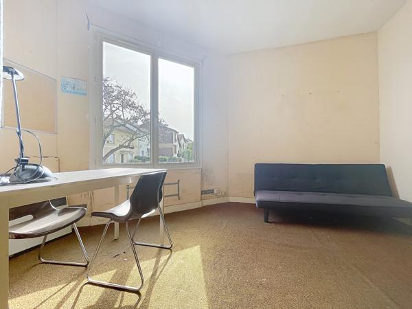 Maison
         7 pièces
        - 190 m² Exclusivité 595 000 € *