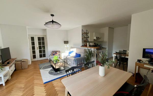 Appartement à louer    2 pièces •  Saint-Julien-en-Genevois