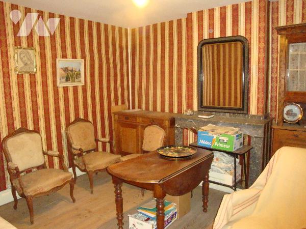 VILLEFRANCHE D'ALBIGEOIS : Immeuble historique, 14 route de Millau T9, 148 m2. avec jardin attenant.