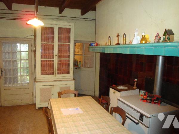 VILLEFRANCHE D'ALBIGEOIS : Immeuble historique, 14 route de Millau T9, 148 m2. avec jardin attenant.