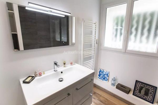 Location Appartement 6 pièces 149 m2 à Marseille 11