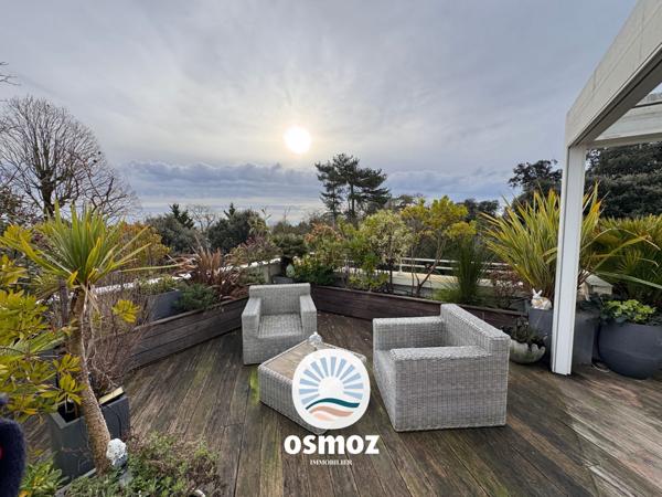 Appartement type 4 avec terrasse en rooftop ! Parking, garage & cave !