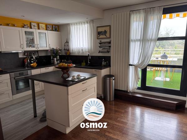 Appartement type 4 avec terrasse en rooftop ! Parking, garage & cave !