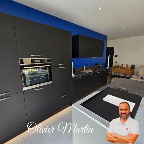 Pavillon de plain-pied – 6 pièces – 114 m² – terrain 433 m² – normes RE2020 construction récente.