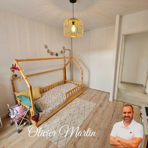 Pavillon de plain-pied – 6 pièces – 114 m² – terrain 433 m² – normes RE2020 construction récente.