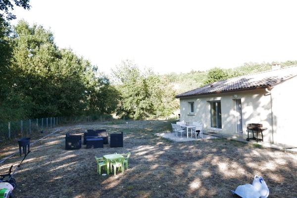 Saint-Astier (24110) Posez vos valises au calme et à la campagne!