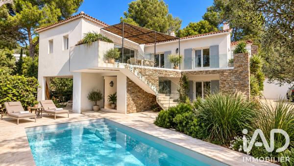Maison à vendre 8 pièces 270 m² Carqueiranne