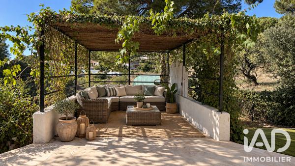 Maison à vendre 8 pièces 270 m² Carqueiranne