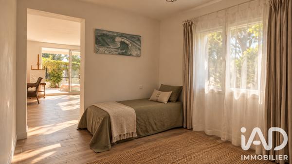 Maison à vendre 8 pièces 270 m² Carqueiranne