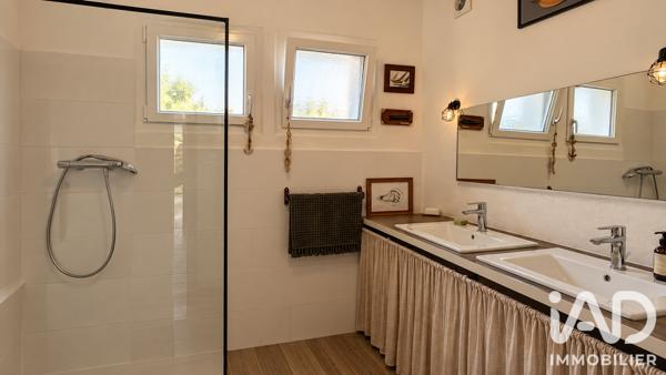 Maison à vendre 8 pièces 270 m² Carqueiranne
