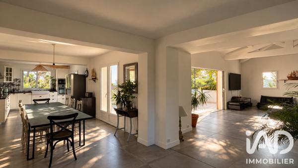 Maison à vendre 8 pièces 270 m² Carqueiranne