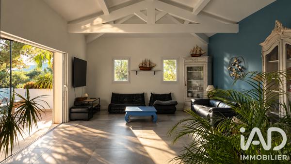 Maison à vendre 8 pièces 270 m² Carqueiranne