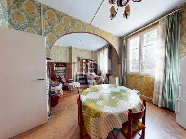 Appartement 3 pièces à rénover - Rue Saint Charles