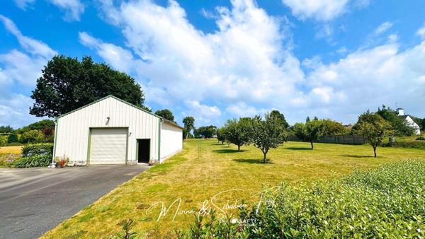 Grande maison familiale avec hangar