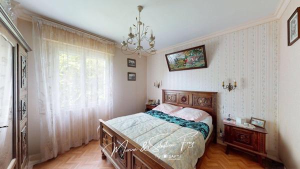 Grande maison familiale avec hangar