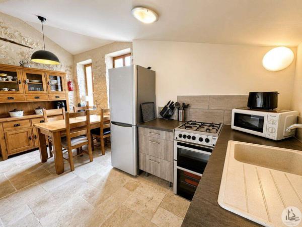 Charmante propriété en pierres avec gîte, piscine