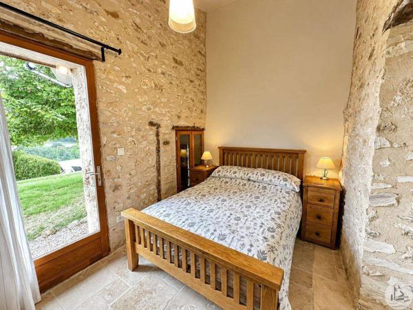 Charmante propriété en pierres avec gîte, piscine
