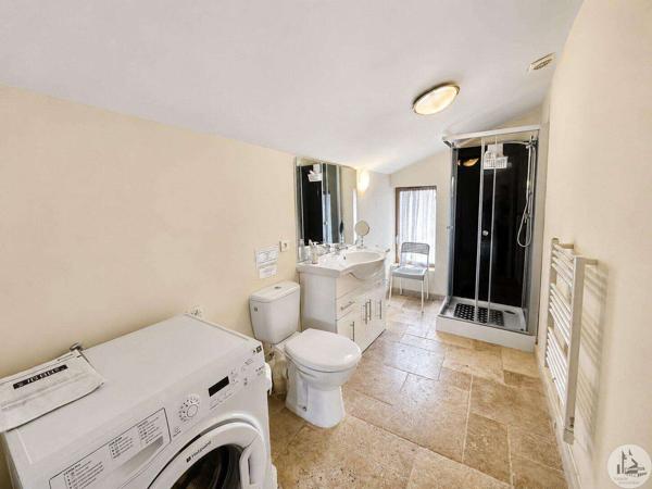 Charmante propriété en pierres avec gîte, piscine