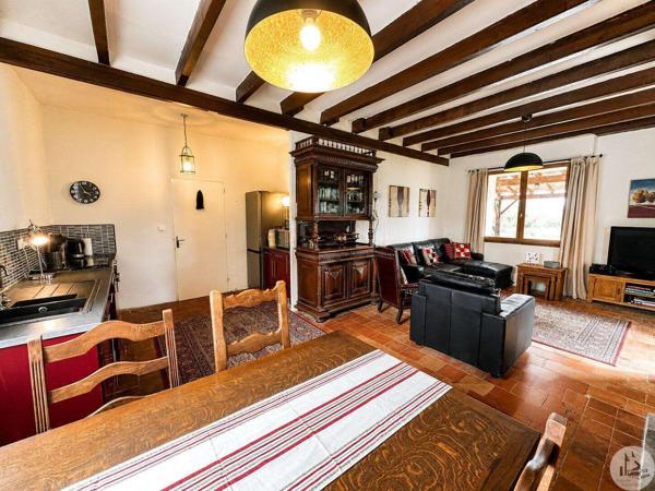 Charmante propriété en pierres avec gîte, piscine