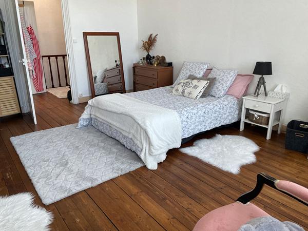 Exclusivité à 5 minutes Rochefort : Tonnay-Charente : Maison en pierre 113 m² env.