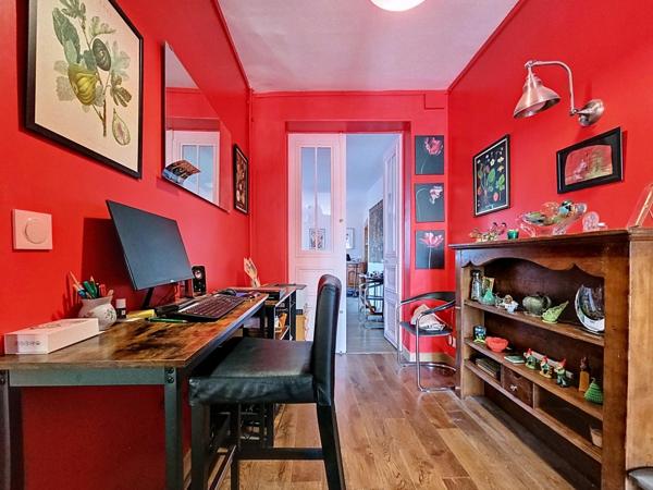 Immeuble 180m² avec appartement T4 et local commercial Provins Centre