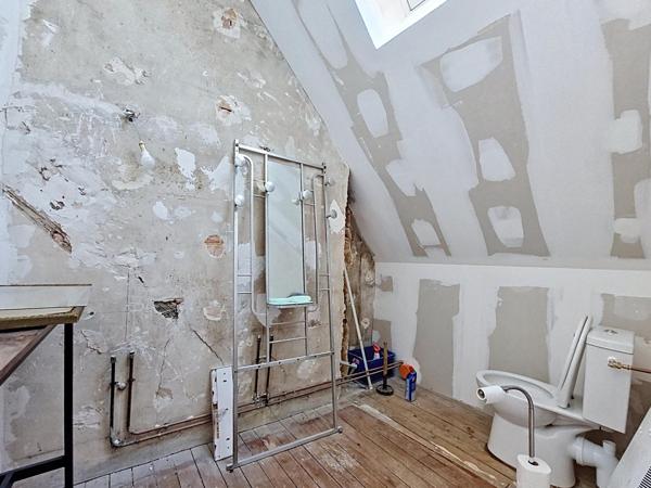 Immeuble 180m² avec appartement T4 et local commercial Provins Centre