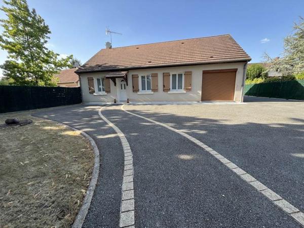 Maison à vendre 152 650 € Saint-Amand-Montrond 4 p 95 m² DPE