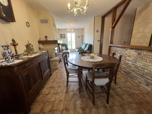Maison à vendre 152 650 € Saint-Amand-Montrond 4 p 95 m² DPE