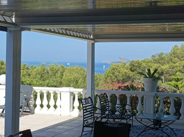 Maison villa Saint-Cyr-sur-Mer 250 m²