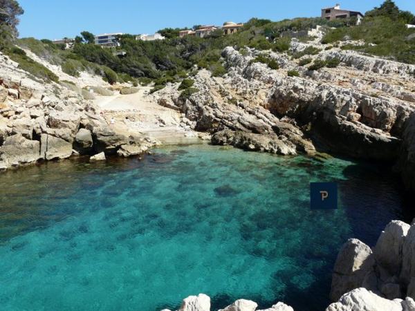 Maison villa Saint-Cyr-sur-Mer 250 m²