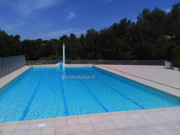 Maison villa Saint-Cyr-sur-Mer 250 m²