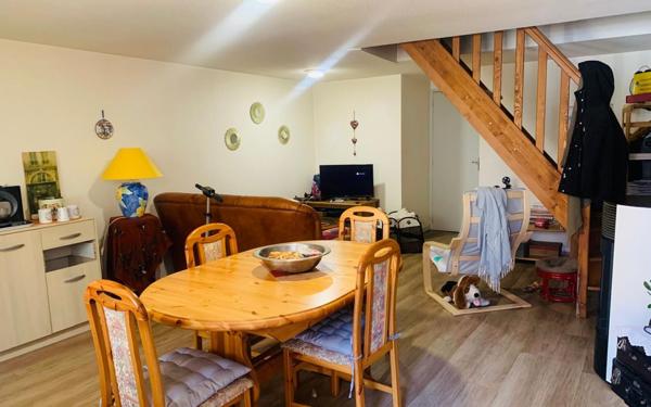 Immeuble à vendre    6 pièces • 149,65 m2 Beaurepaire