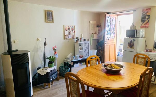 Immeuble à vendre    6 pièces • 149,65 m2 Beaurepaire