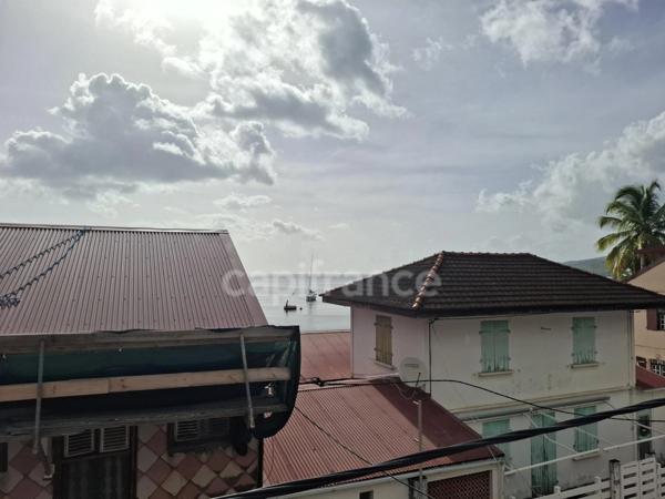 A vendre - Maison de Bourg Atypique et Rénovée – Vue Mer et Montagne – Saint-Pierre (972)