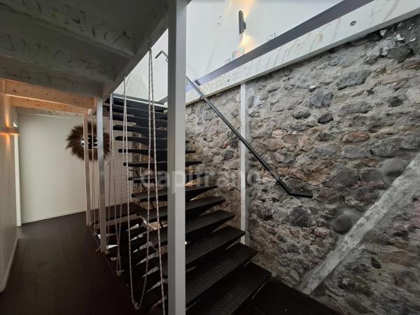 A vendre - Maison de Bourg Atypique et Rénovée – Vue Mer et Montagne – Saint-Pierre (972)