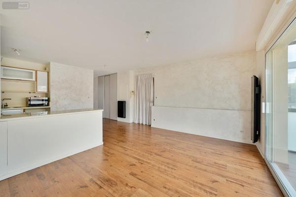 Appartement à vendre à Rosny-sous-Bois en Seine-Saint-Denis (93110), ref : 3 PIECES ROSNY SOUS BOIS   
ROSNY CENTRE